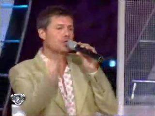 Andrea ghidone - bailando 2010 - роздягання танець