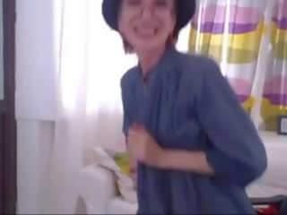 Kurus kering nenek dalam webcam video beliau faraj