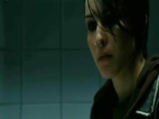 Noomi Rapace The mistress With The Dragon Tattoo