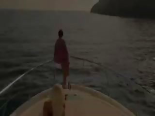 Good-looking мистецтво x номінальний кіно на в яхта