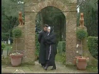 Terlarang seks film di itu convent antara lesbian biarawati dan kotor monks