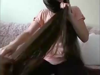 Sedutor longo cabeludo morena hairplay cabelo brush molhada cabelo