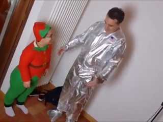 Dwarf goes into a blowjob to an astronaut!