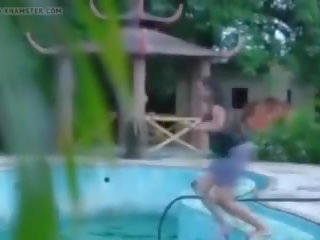 Indisch tante im schwimmbad bh und höschen, kostenlos xxx video 57