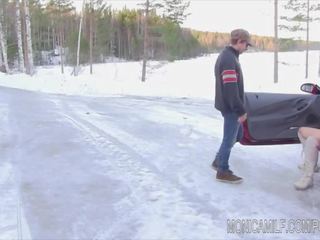 Car breakdown for randy Monicamilf in the Norwegian winter