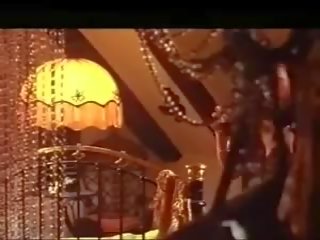 Keyhole 1975: gratis le riprese adulti film film 75